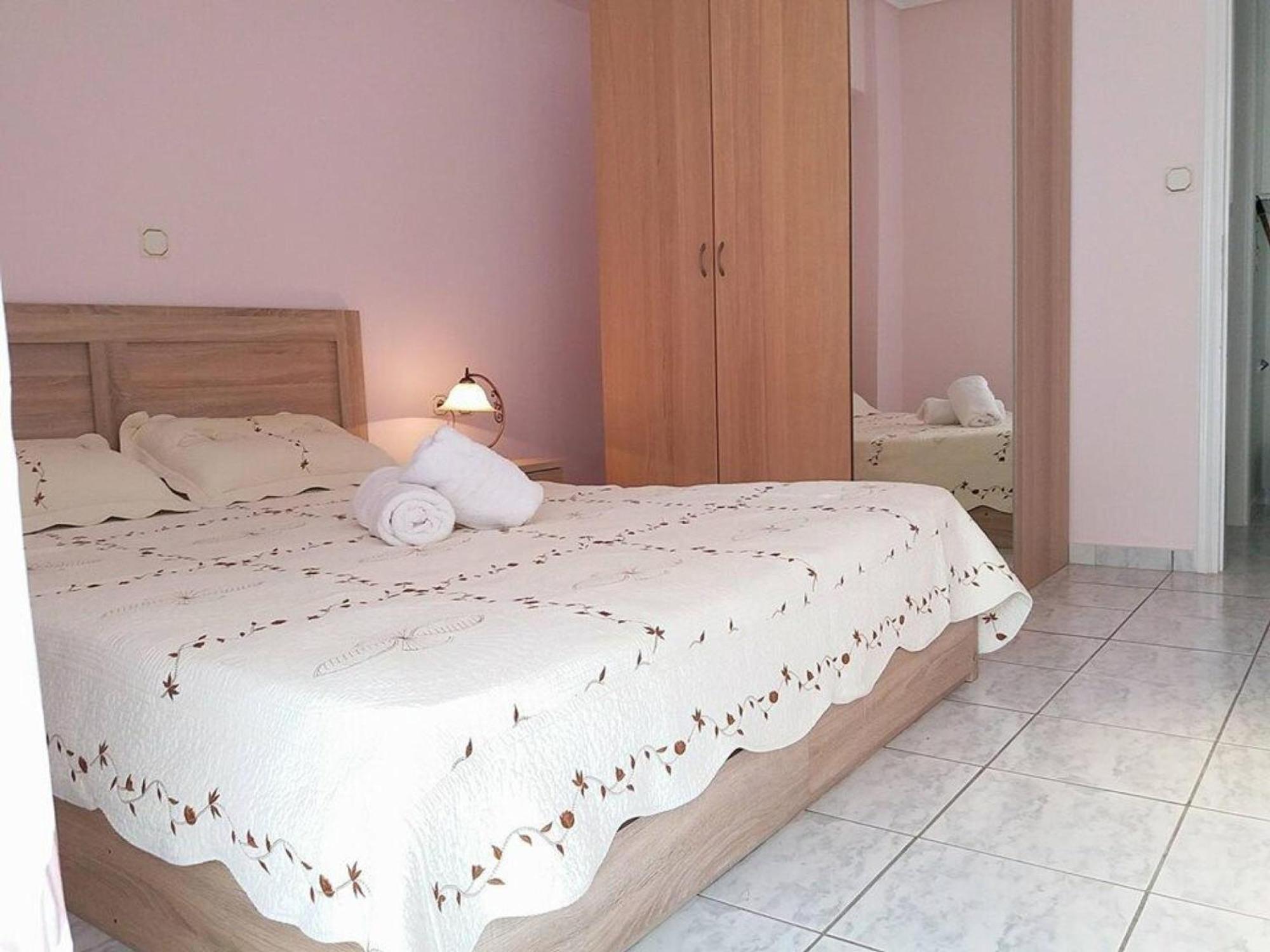 Daphnus Apartment In Agios Konstantinos Agios Konstantinos  ภายนอก รูปภาพ